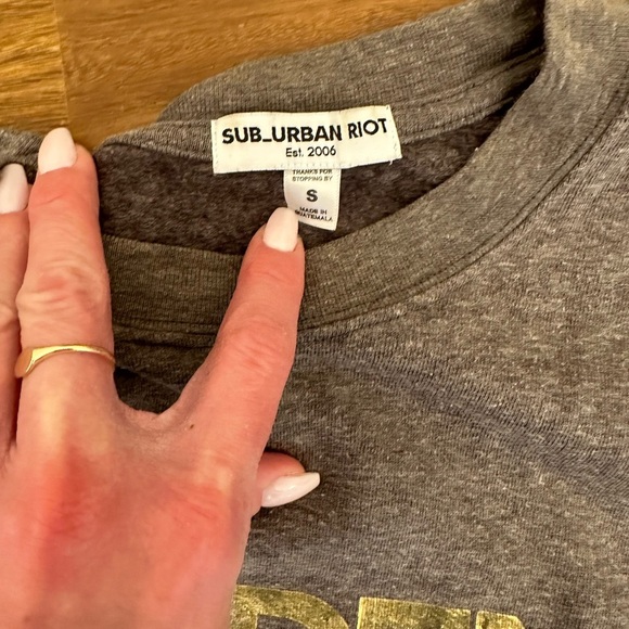 Sub-Urban Riot Golden Girls Crewneck size Small - Picture 3 of 4